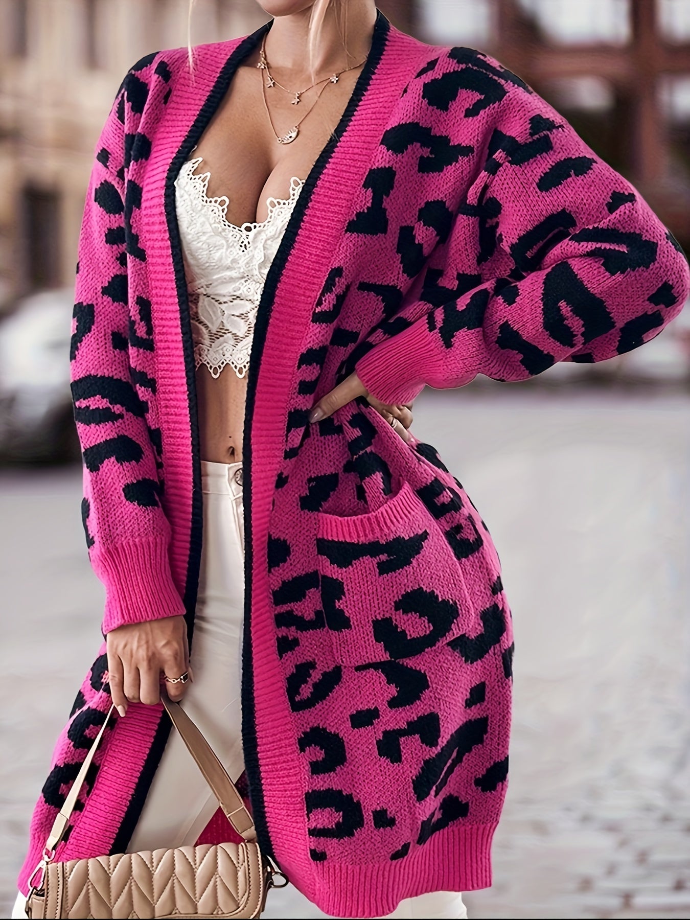Naisten Kotikuningatar Leopardi Cardigan – Roosa & Musta Villikissan Twist