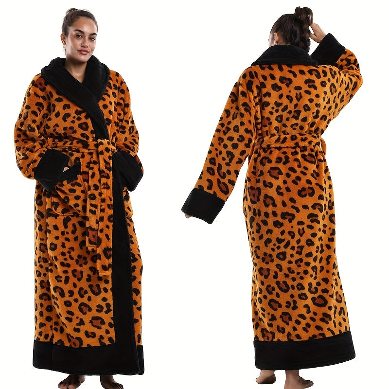 PLUSHQUEEN LEOPARDIKYLPYTAKKI JOLLA MENNÄÄN EIKÄ KYSYTÄ - yksi koko: rinnanympärys 135cm