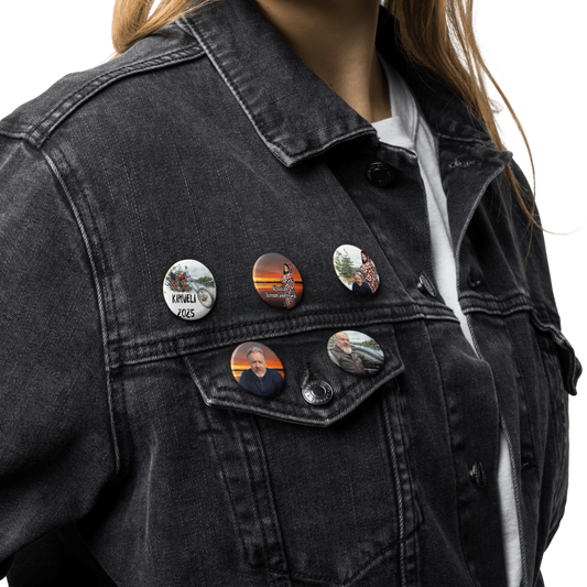 Helllive vahva Pinssi omalla kuvalla 5cm tai 3,5 cm