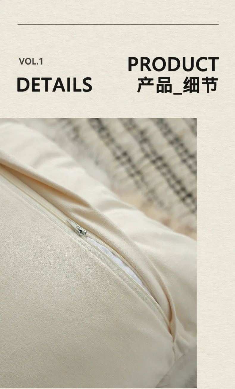 PlushQueen: Leopardi-plush-tyynynpäällinen