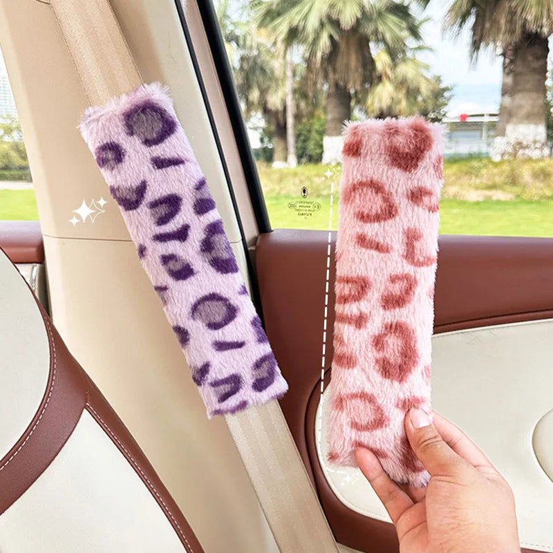 Plushqueen Leopardikuosinen Turvavyöpehmike