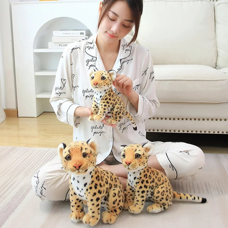 23CM Plushqueen pehmo – Karvainen Halikaveri Kotijungleen