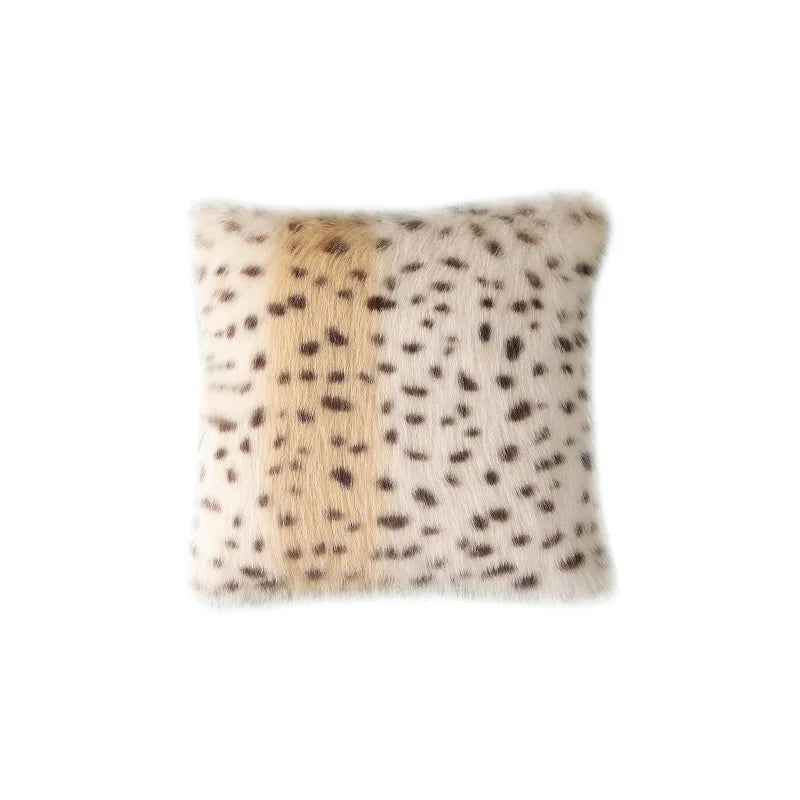 PlushQueen: Leopardi-plush-tyynynpäällinen