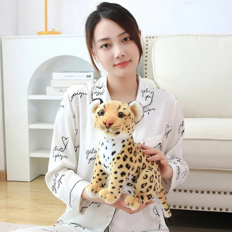 23CM Plushqueen pehmo – Karvainen Halikaveri Kotijungleen