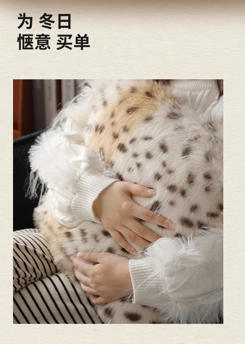 PlushQueen: Leopardi-plush-tyynynpäällinen