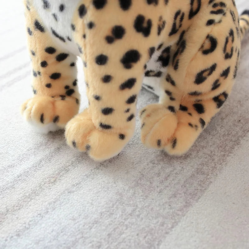 23CM Plushqueen pehmo – Karvainen Halikaveri Kotijungleen