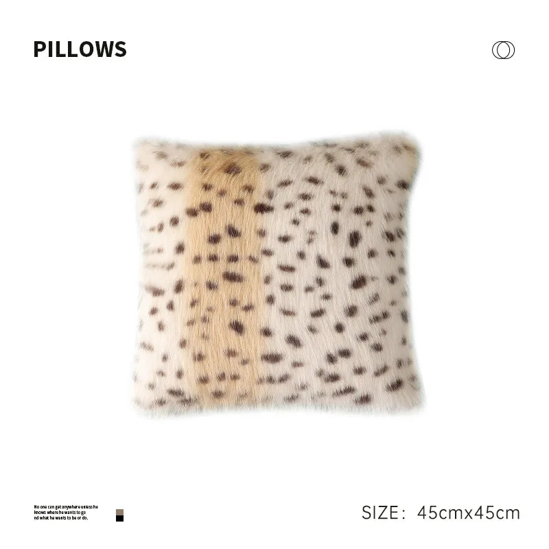 PlushQueen: Leopardi-plush-tyynynpäällinen