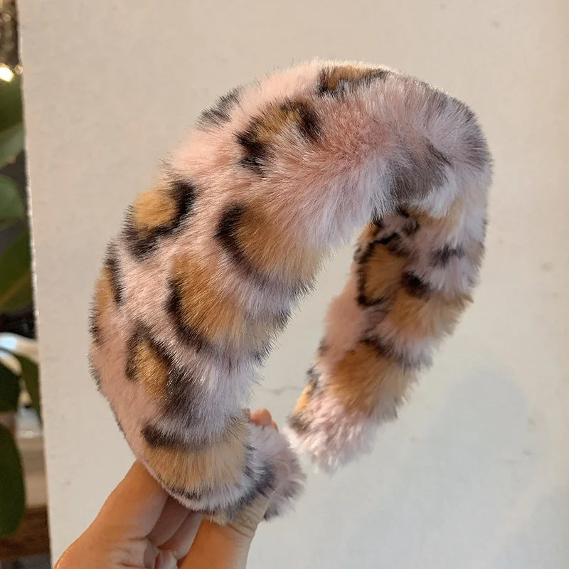 PlushQueen: Leopardi-printattu pehmopanta