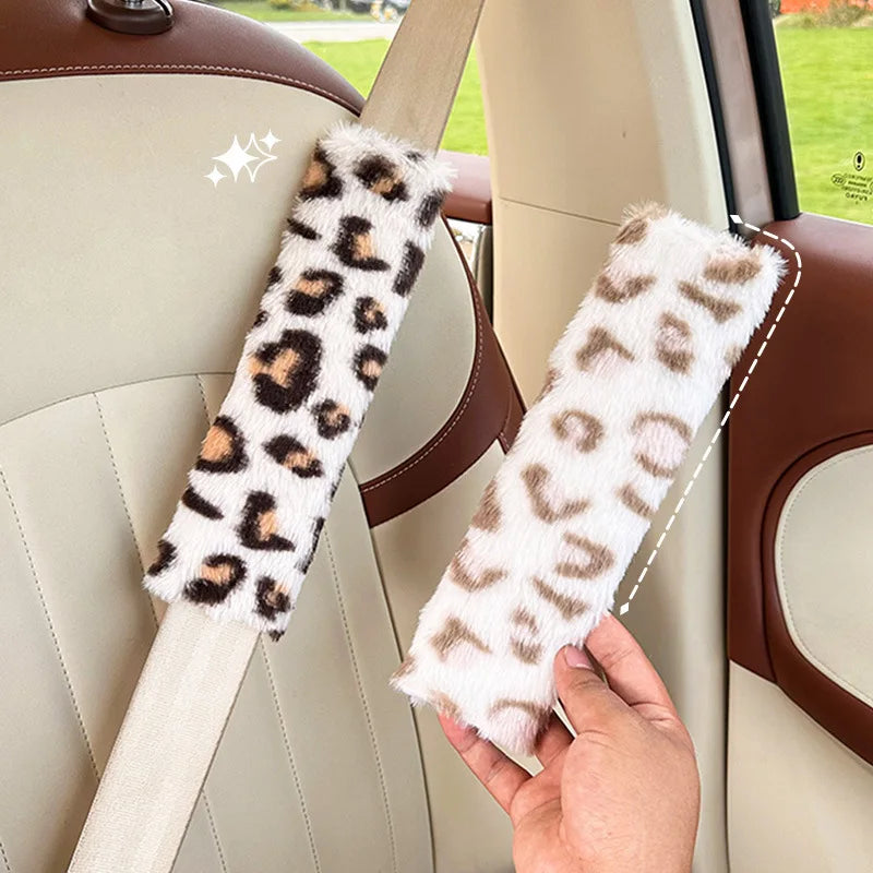 Plushqueen Leopardikuosinen Turvavyöpehmike