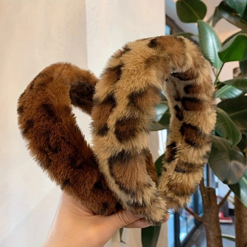 PlushQueen: Leopardi-printattu pehmopanta