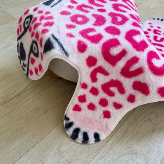 PlushQueen: VIKAMA Pink Leopard Matto
