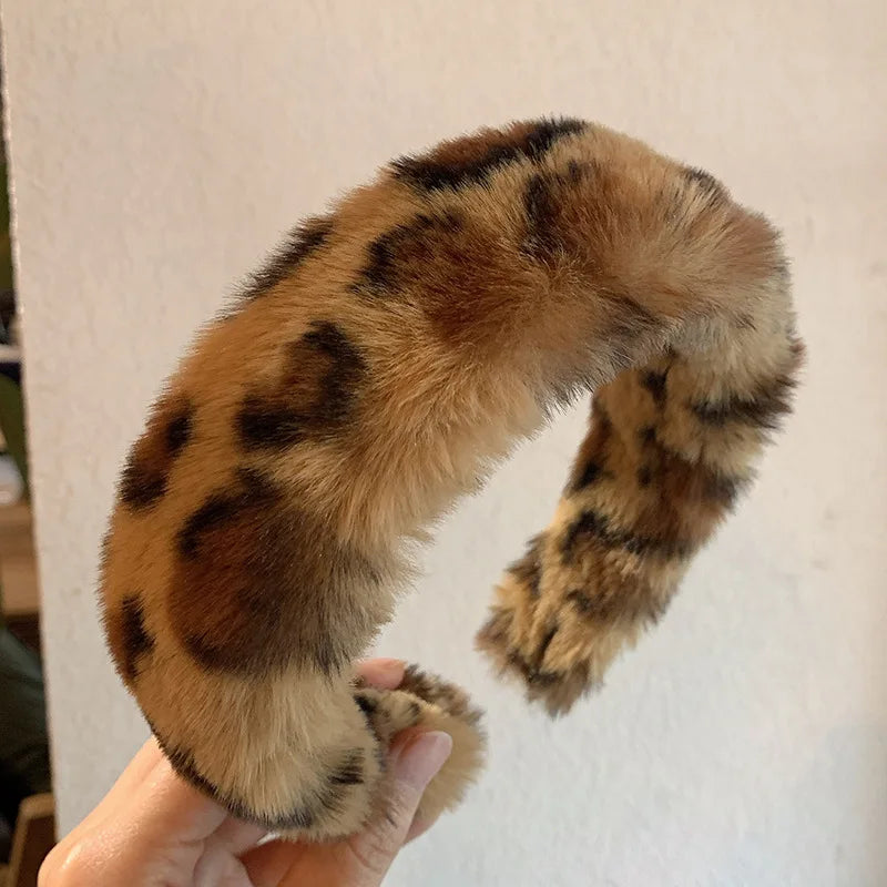 PlushQueen: Leopardi-printattu pehmopanta
