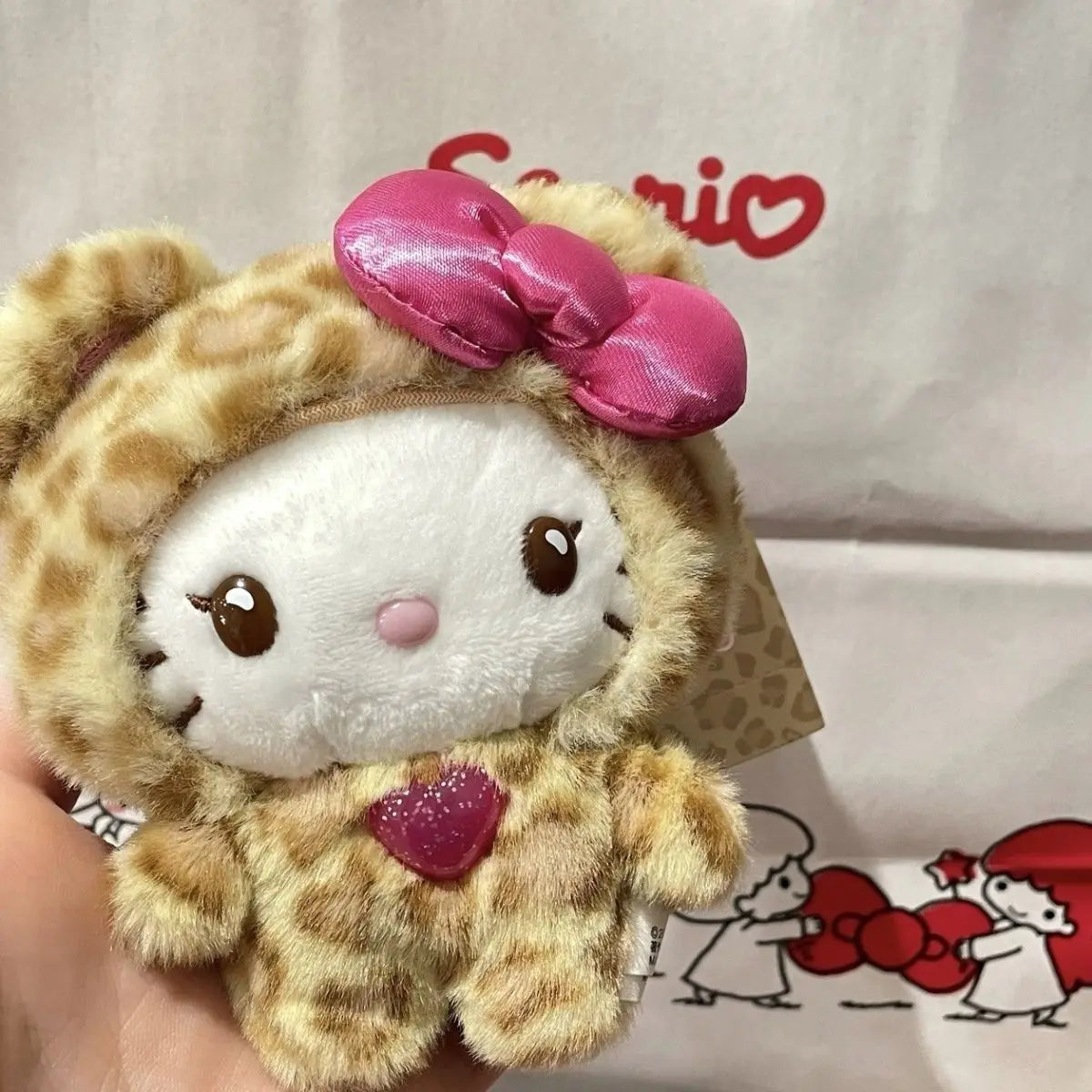 Ronski Ja Söpö Kawaii Leopardikisu – Pehmolelu Laukkuun Tai Lahjaksi