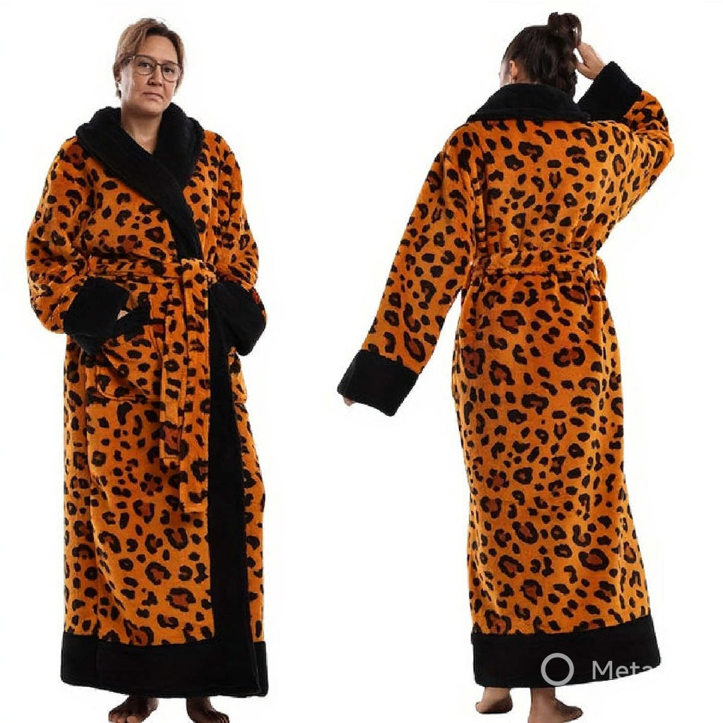 PLUSHQUEEN LEOPARDIKYLPYTAKKI JOLLA MENNÄÄN EIKÄ KYSYTÄ - yksi koko: rinnanympärys 135cm