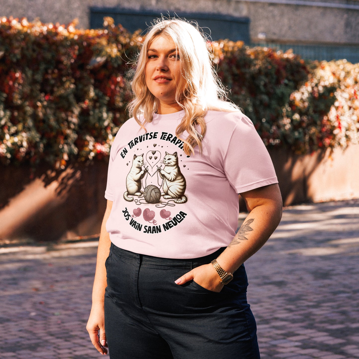 En tarvitse terapiaa, jos vain saan kutoa - Unisex t-paita