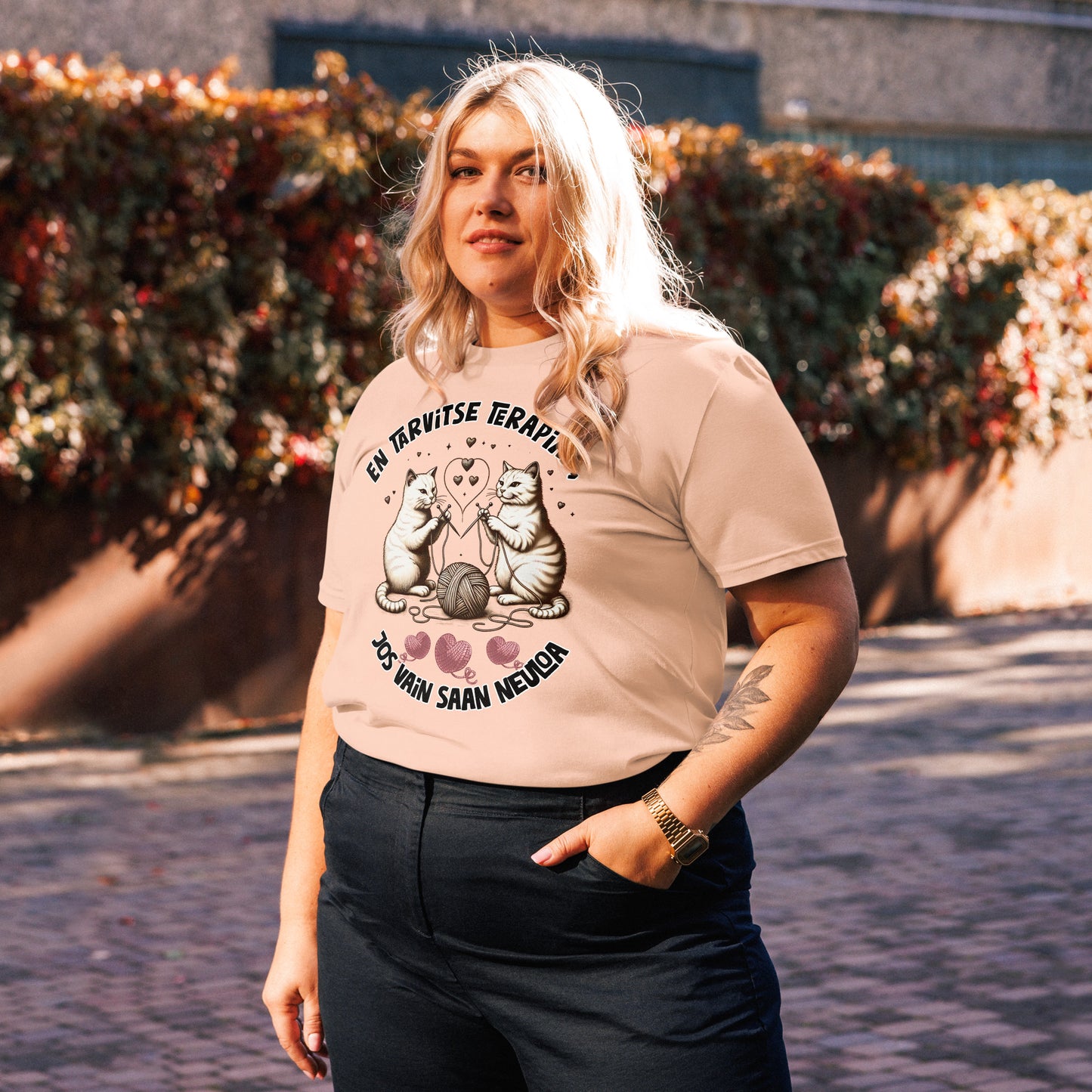 En tarvitse terapiaa, jos vain saan kutoa - Unisex t-paita