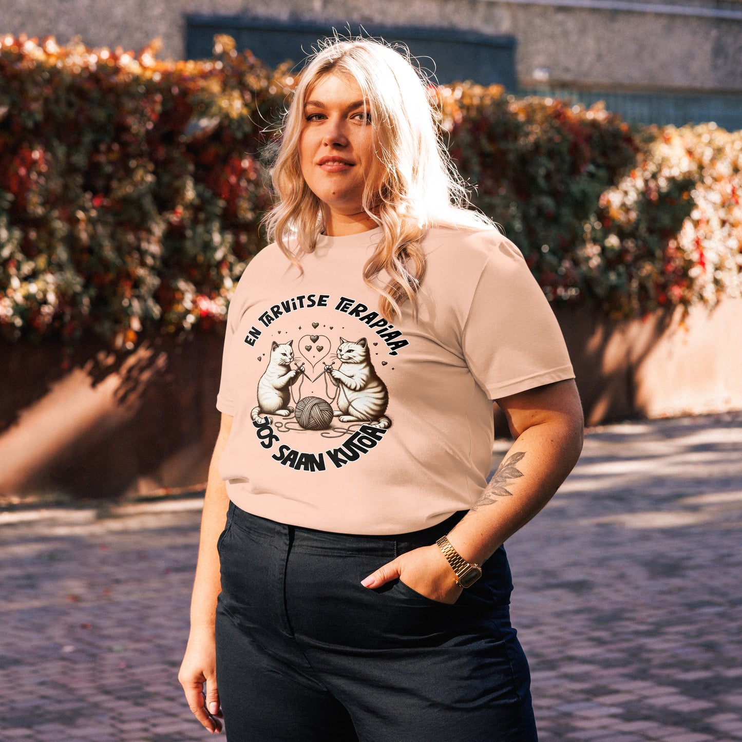 En tarvitse terapiaa, jos vain saan kutoa - Unisex t-paita